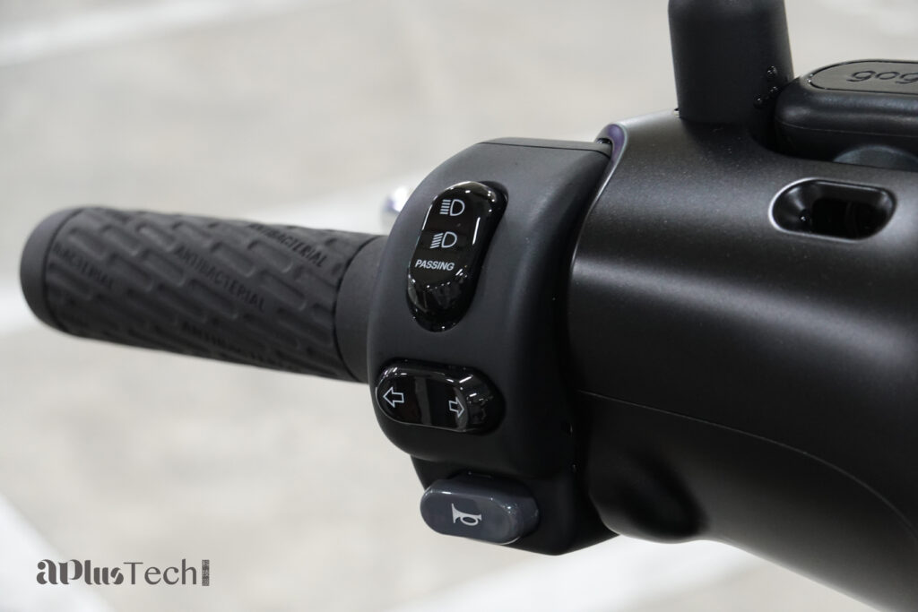 Gogoro Luna 全新方向燈按鍵